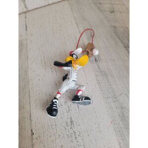 Daffy Duck baseball catcher Sports 1996 vintage ornament Xmas